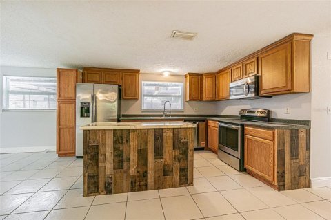 House in Apollo Beach, Florida 3 bedrooms, 133.13 sq.m. № 1919862 - photo 21