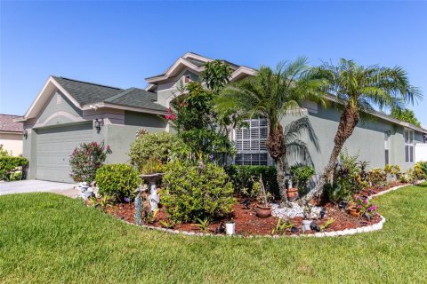 House in Wesley Chapel, Florida 3 bedrooms, 172.61 sq.m. № 1840502 - photo 3