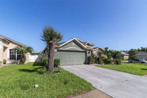House in Wesley Chapel, Florida 3 bedrooms, 172.61 sq.m. № 1840502 - photo 6