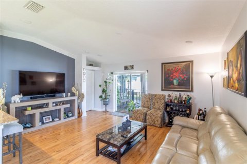 House in Wesley Chapel, Florida 3 bedrooms, 172.61 sq.m. № 1840502 - photo 27
