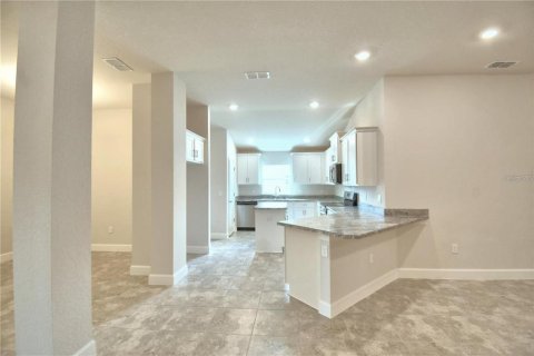 Casa en venta en Lakeland, Florida, 4 dormitorios, 204.38 m2 № 2333892 - foto 10