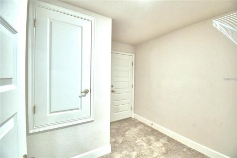 Casa en venta en Lakeland, Florida, 4 dormitorios, 204.38 m2 № 2333892 - foto 17