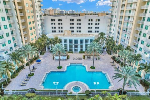 Copropriété à vendre à Hallandale Beach, Floride: 1 chambre, 85.01 m2 № 1940664 - photo 19