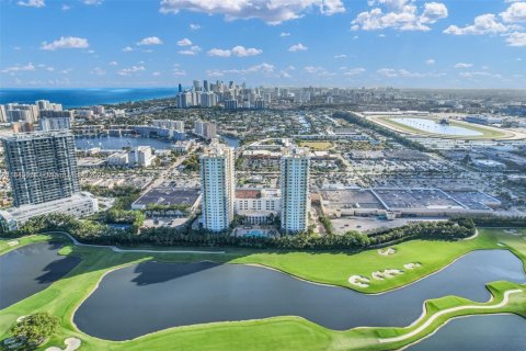 Copropriété à vendre à Hallandale Beach, Floride: 1 chambre, 85.01 m2 № 1940664 - photo 23