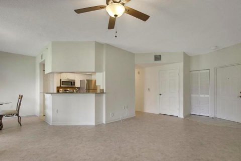 Copropriété à louer à Palm Beach Gardens, Floride: 1 chambre, 81.57 m2 № 2086054 - photo 3