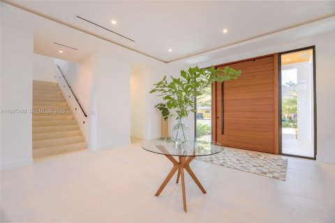 House in Pinecrest, Florida 6 bedrooms, 635.54 sq.m. № 1984615 - photo 7