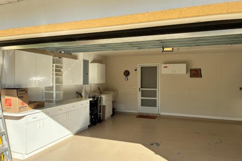 Villa ou maison à vendre à Port St. Lucie, Floride: 2 chambres, 187.11 m2 № 2261604 - photo 4