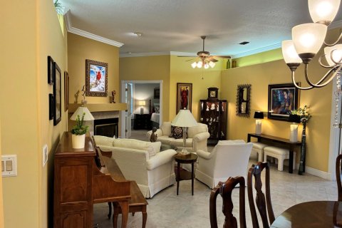 Villa ou maison à vendre à Port St. Lucie, Floride: 2 chambres, 187.11 m2 № 2261604 - photo 8