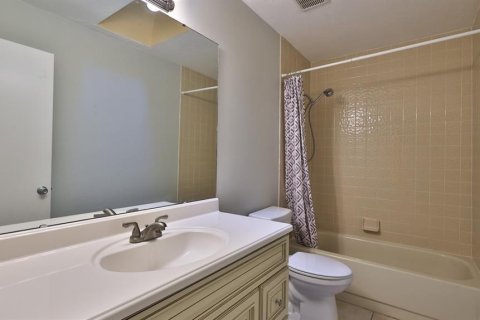 Casa en venta en Edgewater, Florida, 4 dormitorios, 99.59 m2 № 2378201 - foto 11