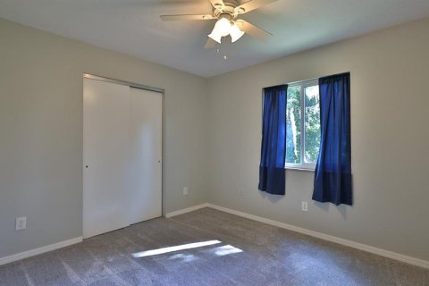 Casa en venta en Edgewater, Florida, 4 dormitorios, 99.59 m2 № 2378201 - foto 12