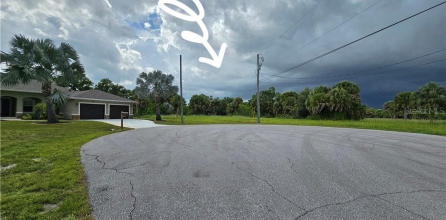 Land in Rotonda, Florida № 2162336