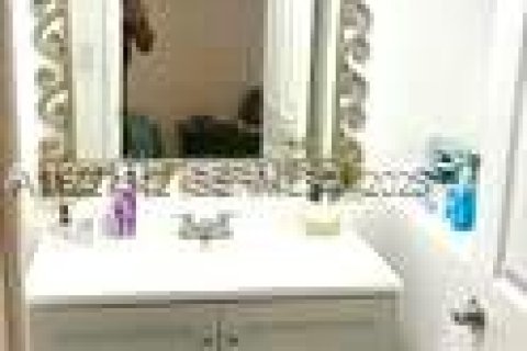 Снять в аренду кондоминиум в Авентура, Флорида 1 спальня, 68.84м2, № 1986280 - фото 11