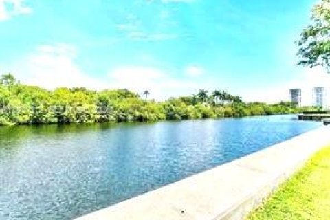 Снять в аренду кондоминиум в Авентура, Флорида 1 спальня, 68.84м2, № 1986280 - фото 25