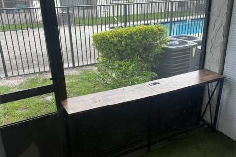 Condo in Margate, Florida, 2 bedrooms  № 1794807 - photo 16