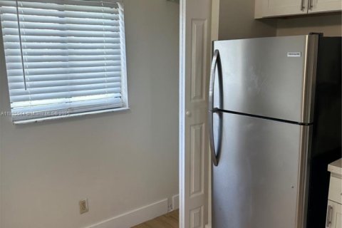 Condo in Margate, Florida, 2 bedrooms  № 1794807 - photo 4