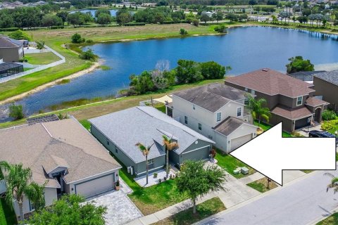 Casa en Riverview, Florida 4 dormitorios, 180.14 m2 № 2155683