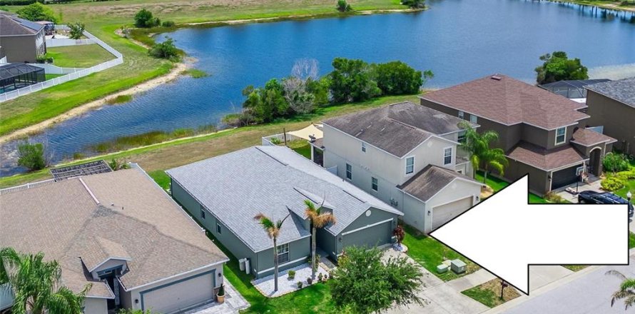 Casa en Riverview, Florida 4 dormitorios, 180.14 m2 № 2155683