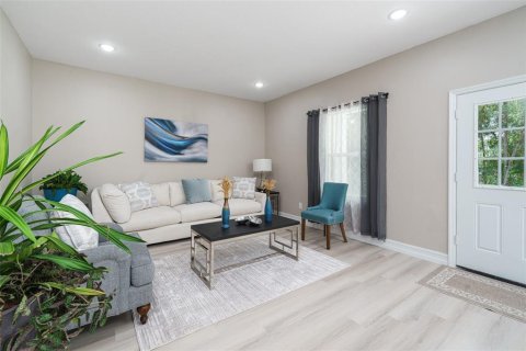 Villa ou maison à vendre à DeLand, Floride: 3 chambres, 133.78 m2 № 1509282 - photo 6