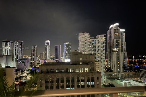Condo in Miami, Florida, 1 bedroom  № 1781585 - photo 3