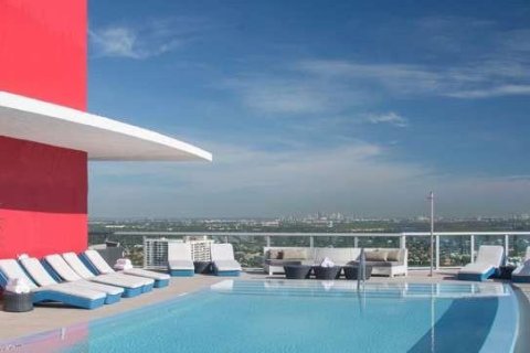 Condominio en venta en Hallandale Beach, Florida, 2 dormitorios, 95.5 m2 № 1953806 - foto 10