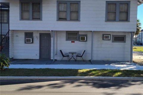 Studio à Tarpon Springs, Floride № 2133785