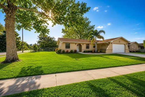 House in Holiday, Florida 3 bedrooms, 137.5 sq.m. № 2200060 - photo 25