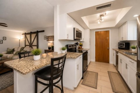 House in Holiday, Florida 3 bedrooms, 137.5 sq.m. № 2200060 - photo 6