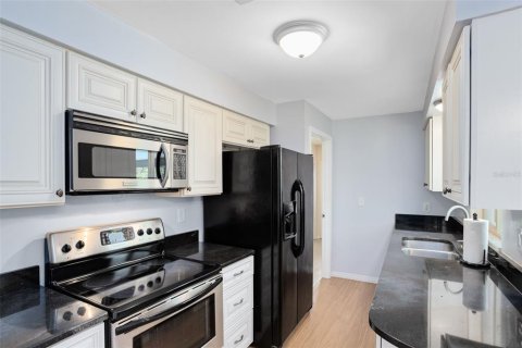 Casa en venta en Longwood, Florida, 3 dormitorios, 142.42 m2 № 1835507 - foto 9