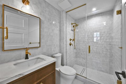 Condo in Coral Gables, Florida, 3 bedrooms  № 2053002 - photo 21