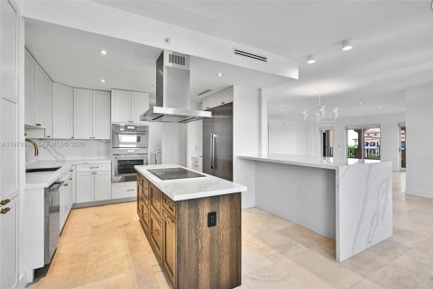 Condo in Coral Gables, Florida, 3 bedrooms  № 2053002 - photo 7