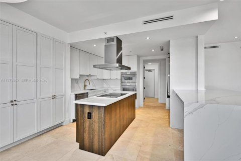 Condo in Coral Gables, Florida, 3 bedrooms  № 2053002 - photo 4