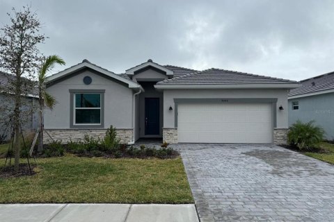 House in Englewood, Florida 4 bedrooms, 188.31 sq.m. № 1908466 - photo 1