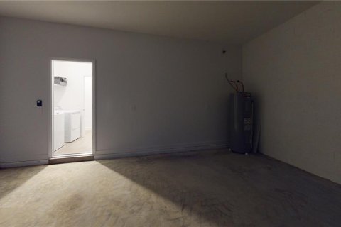 House in Englewood, Florida 4 bedrooms, 188.31 sq.m. № 1908466 - photo 14