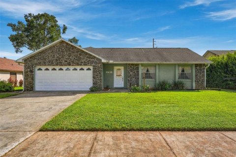 House in Orlando, Florida 3 bedrooms, 158.31 sq.m. № 2428645
