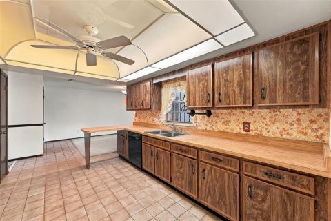 House in Orlando, Florida 3 bedrooms, 158.31 sq.m. № 2428645 - photo 9