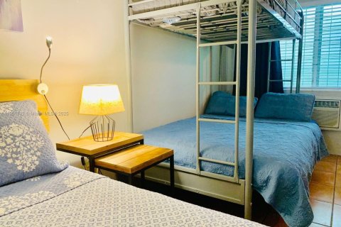 Condo in Miami Beach, Florida  № 1953239 - photo 5