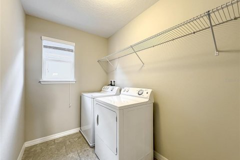Casa en alquiler en Davenport, Florida, 5 dormitorios, 318.65 m2 № 1835065 - foto 29