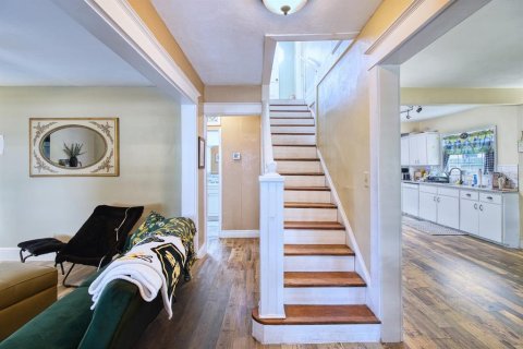 House in Daytona Beach, Florida 5 bedrooms, 216 sq.m. № 2388980 - photo 5
