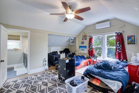 House in Daytona Beach, Florida 5 bedrooms, 216 sq.m. № 2388980 - photo 25