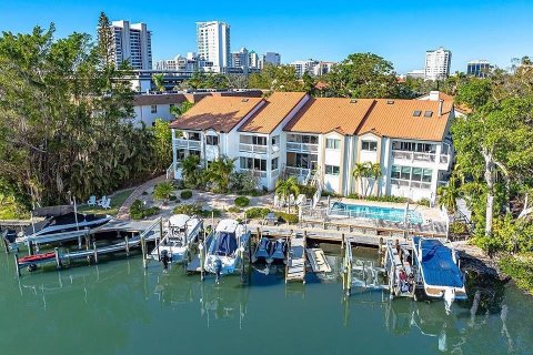 Condominio en Sarasota, Florida, 3 dormitorios № 2099938