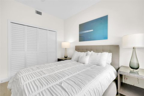 Condominio en venta en Sarasota, Florida, 3 dormitorios, 126.53 m2 № 2099938 - foto 9