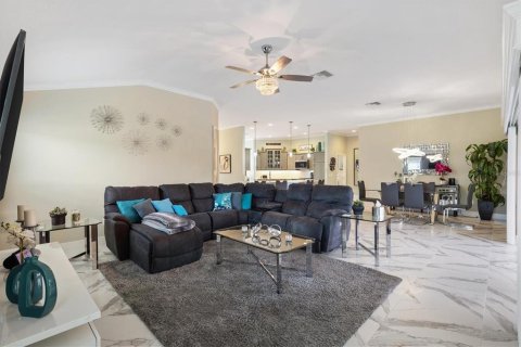Villa ou maison à vendre à The Villages, Floride: 3 chambres, 191.38 m2 № 1835569 - photo 15