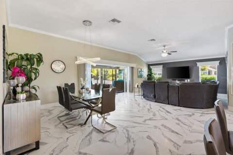 Villa ou maison à vendre à The Villages, Floride: 3 chambres, 191.38 m2 № 1835569 - photo 12