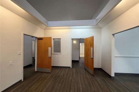 Propiedad comercial en alquiler en Ocala, Florida, 580.27 m2 № 1912771 - foto 3