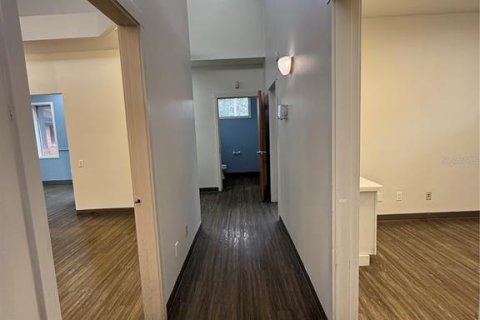 Propiedad comercial en alquiler en Ocala, Florida, 580.27 m2 № 1912771 - foto 10