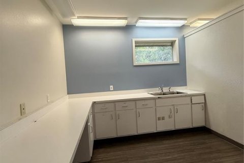 Propiedad comercial en alquiler en Ocala, Florida, 580.27 m2 № 1912771 - foto 9