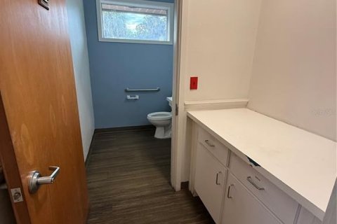 Propiedad comercial en alquiler en Ocala, Florida, 580.27 m2 № 1912771 - foto 4