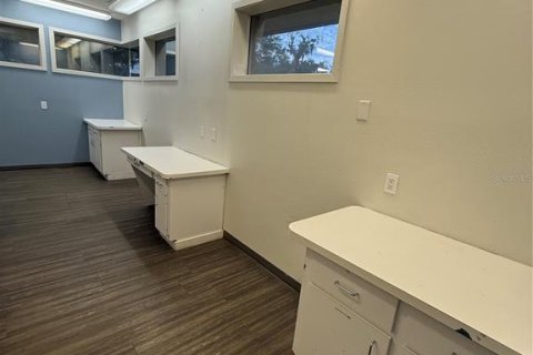 Propiedad comercial en alquiler en Ocala, Florida, 580.27 m2 № 1912771 - foto 17