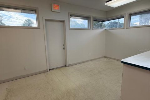 Propiedad comercial en alquiler en Ocala, Florida, 580.27 m2 № 1912771 - foto 6