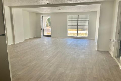 Villa ou maison à louer à Port Richey, Floride: 3 chambres, 139.35 m2 № 1759746 - photo 5